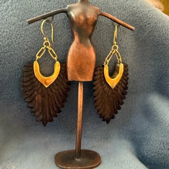 Gold Toned Trim Dark Wood Earrings Feather Style Earrings Hand Carved In Bali - Picture 8 of 9
